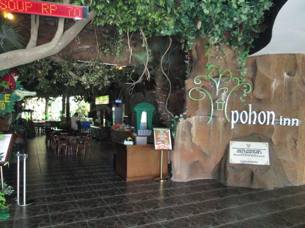 Pohon Inn Hotel Malang Exterior photo